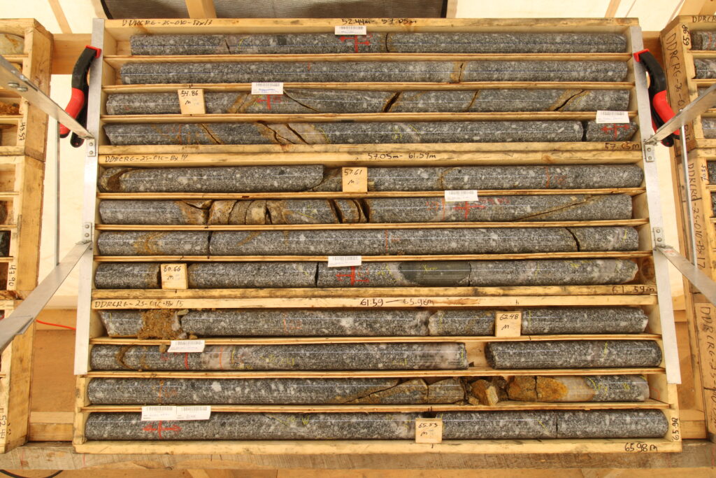 Ddrcrg 25 010 Box 13 15