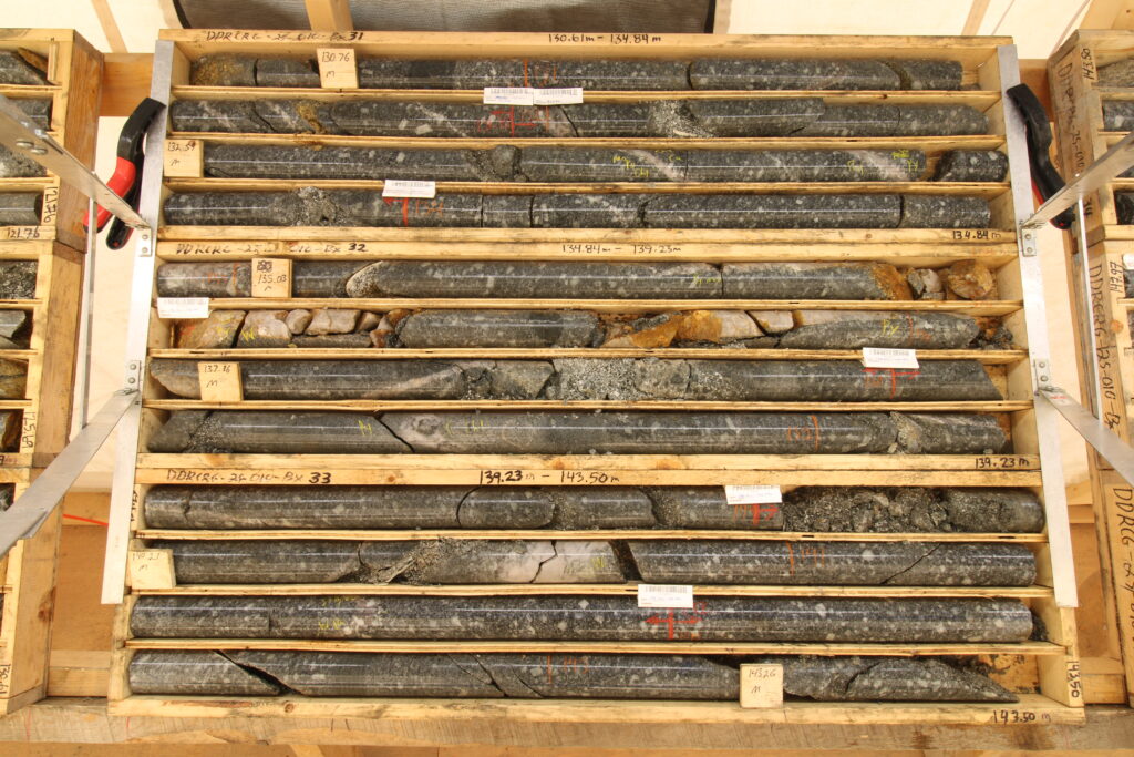 Ddrcrg 25 010 Box 31 33